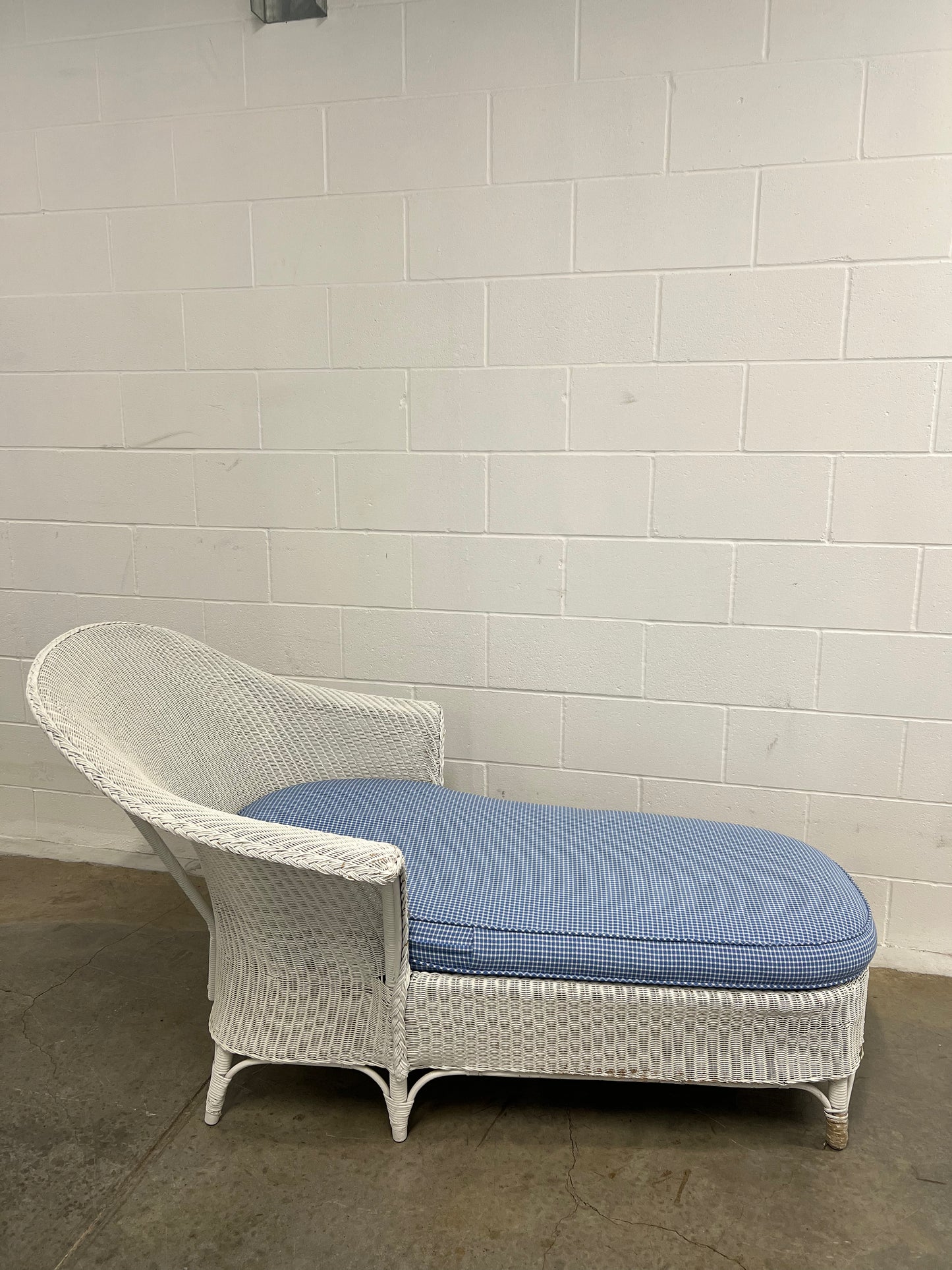 Vintage Wicker Chaise